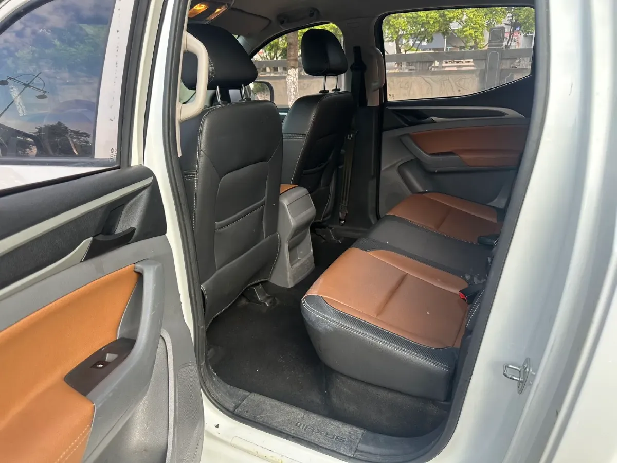 2019 MAXUS T70 2.0T 163HP L4 6AT,autocango,china used car exporter,china ev exporter,chinese used car exporter,chinese used ev exporter
