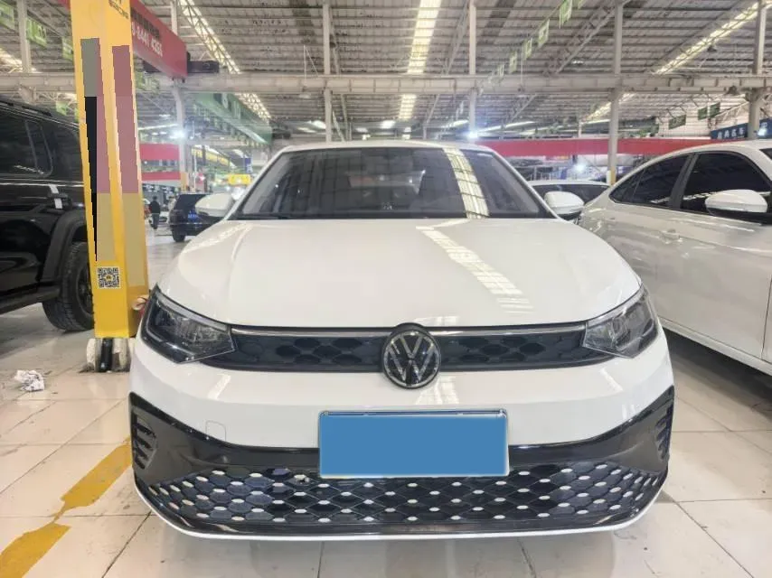 2023 Mazda 3 Axela 1.5L 117HP L4 6AT,autocango,china used car exporter,china ev exporter,chinese used car exporter,chinese used ev exporter