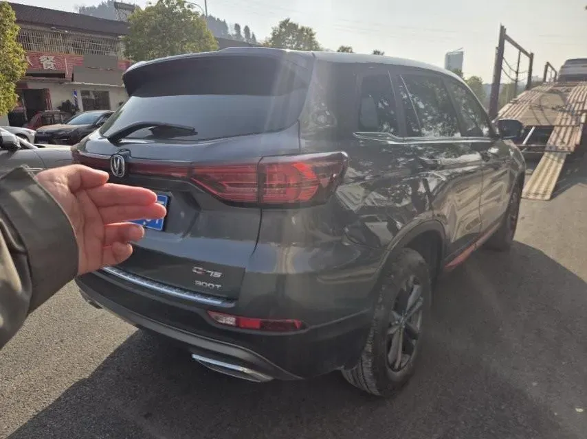 2022 ChangAn CS75 1.5T 180HP L4 6MT,autocango,china used car exporter,china ev exporter,chinese used car exporter,chinese used ev exporter