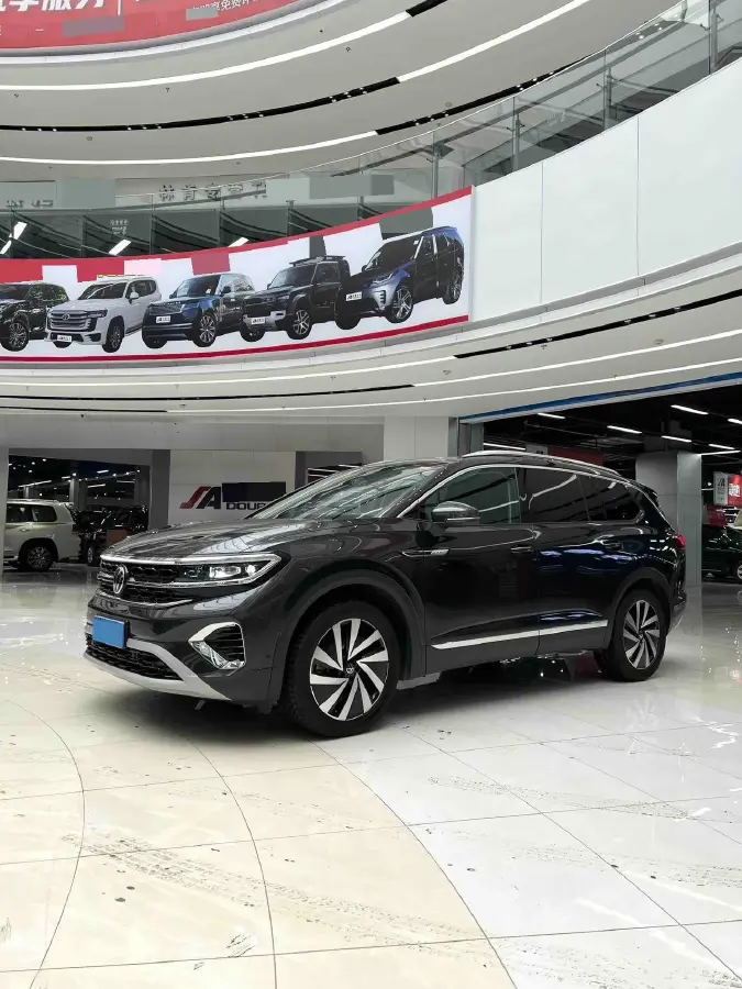 2021 Volkswagen Talagon 2.0T 220HP L4 7DCT