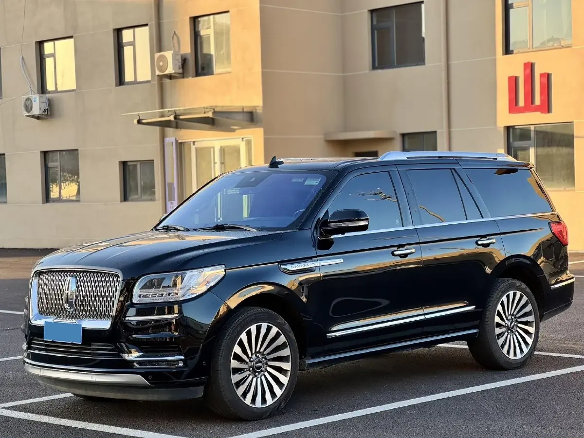 2018 Lincoln Navigator 3.5T 415HP V6 10AT
