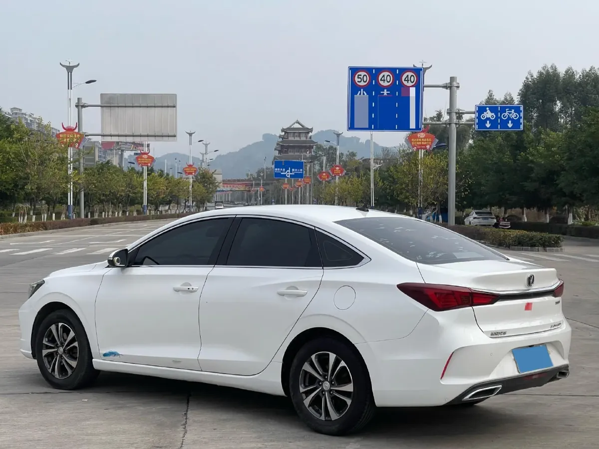 2020 ChangAn Eado 1.4T 158HP L4 7DCT,autocango,china used car exporter,china ev exporter,chinese used car exporter,chinese used ev exporter