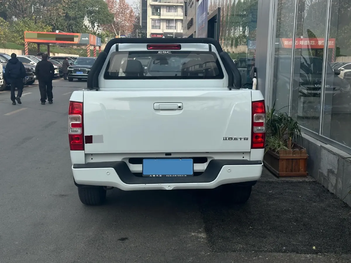 2023 Isuzu RE-MAX Jim 2.5T 143HP L4 6MT,autocango,china used car exporter,china ev exporter,chinese used car exporter,chinese used ev exporter