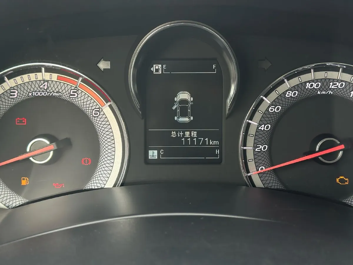 2023 Isuzu RE-MAX Jim 2.5T 143HP L4 6MT,autocango,china used car exporter,china ev exporter,chinese used car exporter,chinese used ev exporter