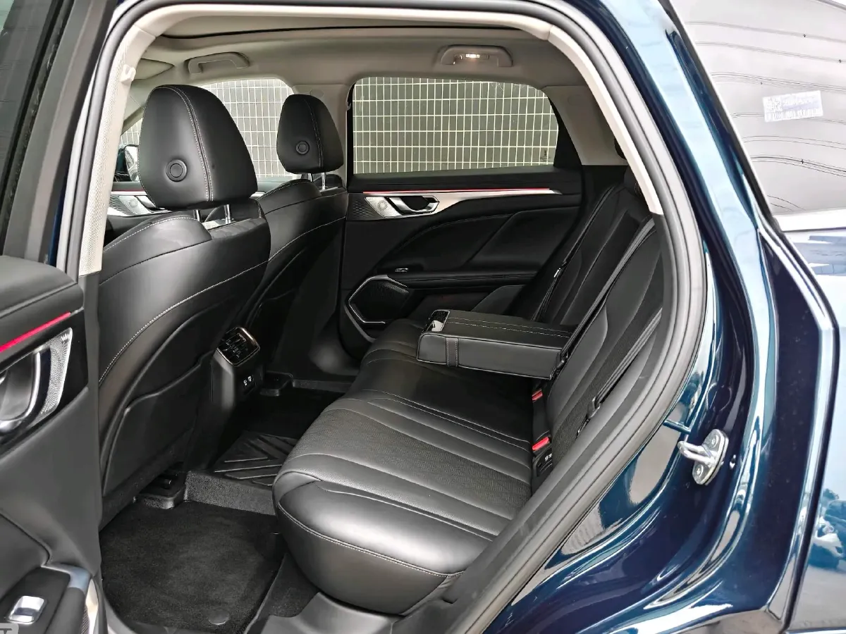 2024 WEY Mocha 1.5T 170HP L4 4DHT PHEV 35.04KWH,autocango,china used car exporter,china ev exporter,chinese used car exporter,chinese used ev exporter