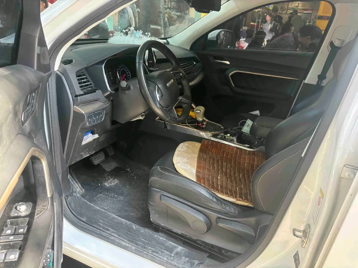 2019 Haval H6 2.0T 197HP L4 7DCT,autocango,china used car exporter,china ev exporter,chinese used car exporter,chinese used ev exporter