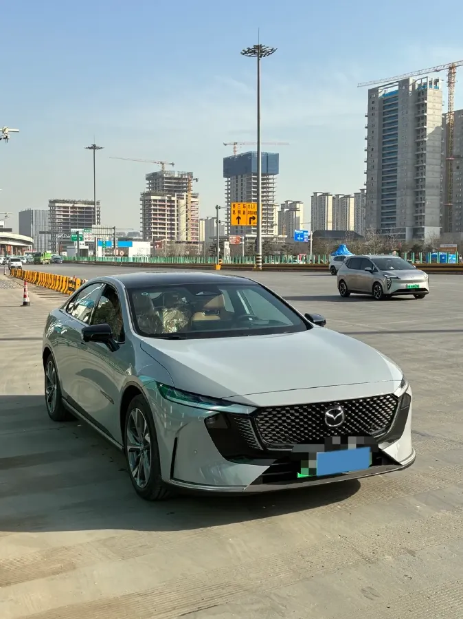 2024 Mazda EZ-6 REEV 95HP REEV 28.4KWH,autocango,china used car exporter,china ev exporter,chinese used car exporter,chinese used ev exporter