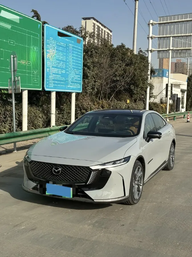 2024 Mazda EZ-6 REEV 95HP REEV 28.4KWH,autocango,china used car exporter,china ev exporter,chinese used car exporter,chinese used ev exporter