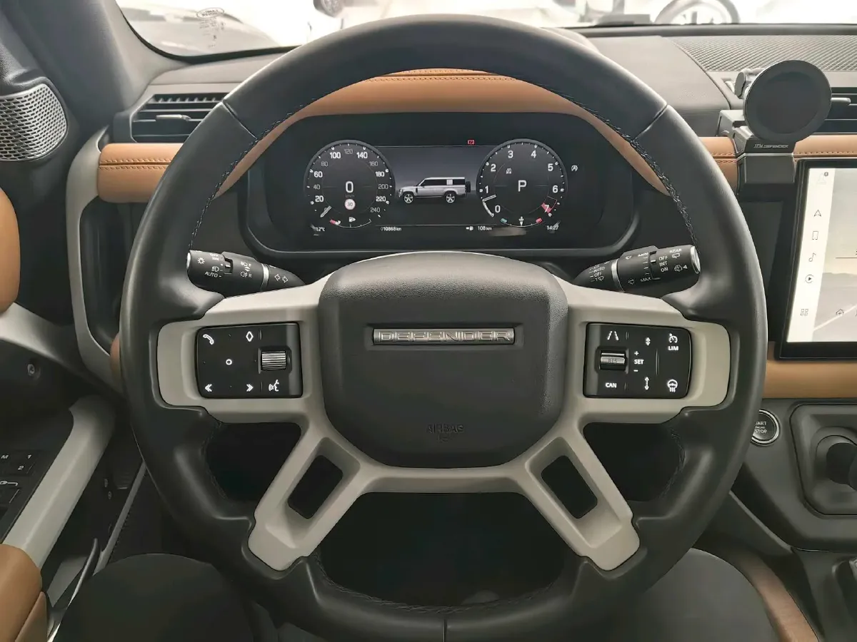 2023 Land Rover Defender 3.0T 400HP L6 8AT,autocango,china used car exporter,china ev exporter,chinese used car exporter,chinese used ev exporter