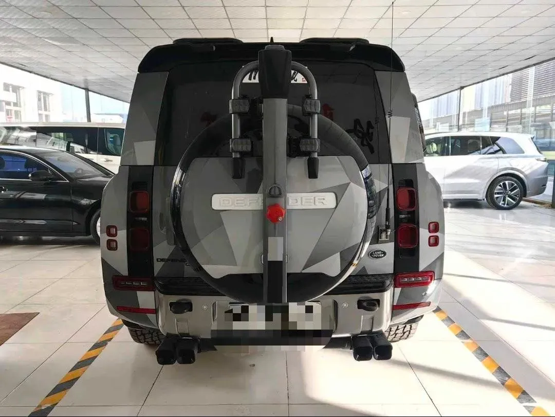 2023 Land Rover Defender 3.0T 400HP L6 8AT,autocango,china used car exporter,china ev exporter,chinese used car exporter,chinese used ev exporter