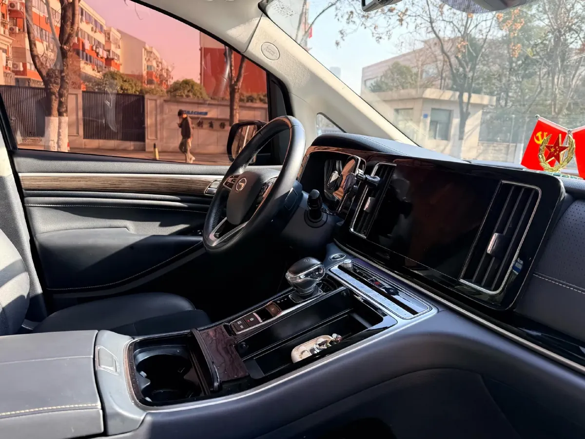 2021 GAC Trumpchi M8 2.0T 252HP L4 8AT,autocango,china used car exporter,china ev exporter,chinese used car exporter,chinese used ev exporter