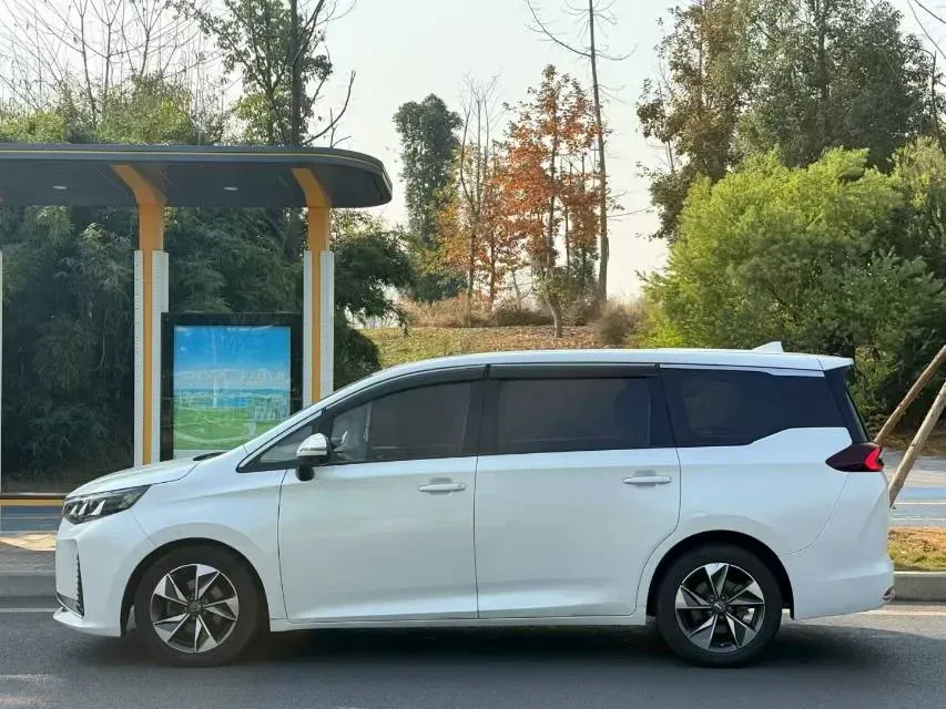 2021 GAC Trumpchi M6 1.5T 169HP L4 7DCT,autocango,china used car exporter,china ev exporter,chinese used car exporter,chinese used ev exporter