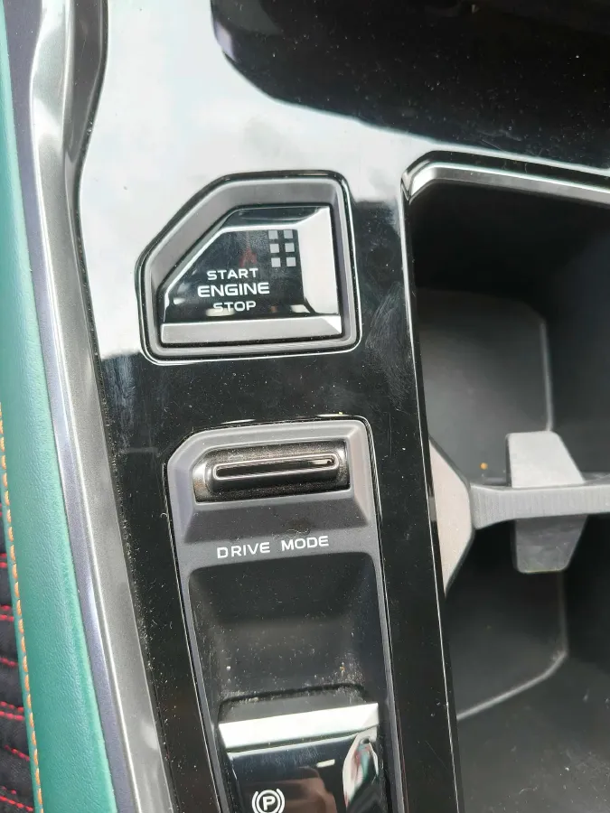 2023 ChangAn UNI-T 1.5T 188HP L4 7DCT,autocango,china used car exporter,china ev exporter,chinese used car exporter,chinese used ev exporter