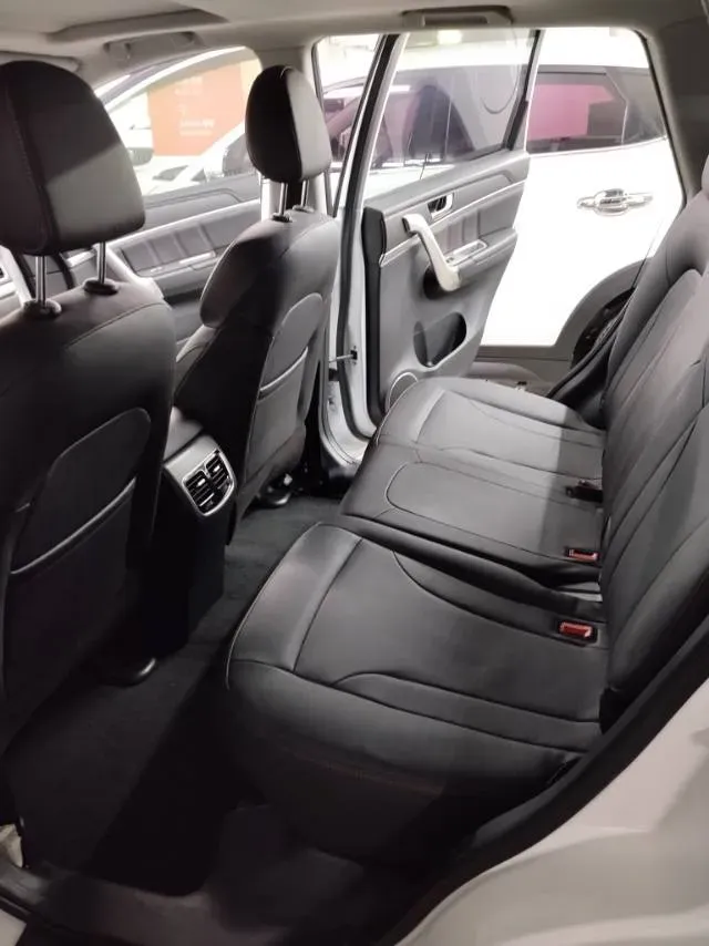 2019 Haval M6 1.5T 150HP L4 7DCT,autocango,china used car exporter,china ev exporter,chinese used car exporter,chinese used ev exporter