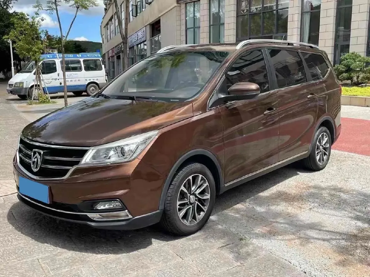 2017 BaoJun 730 1.5T 150HP L4 6MT,autocango,china used car exporter,china ev exporter,chinese used car exporter,chinese used ev exporter