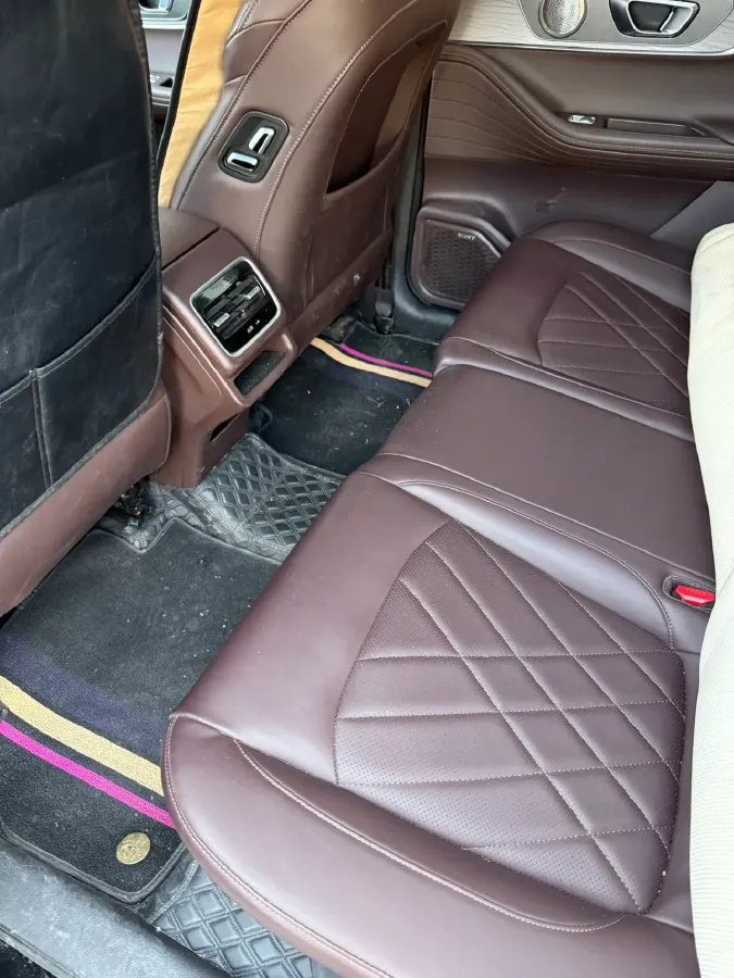 2024 Chery Tiggo 8 PRO 2.0T 254HP L4 7DCT,autocango,china used car exporter,china ev exporter,chinese used car exporter,chinese used ev exporter