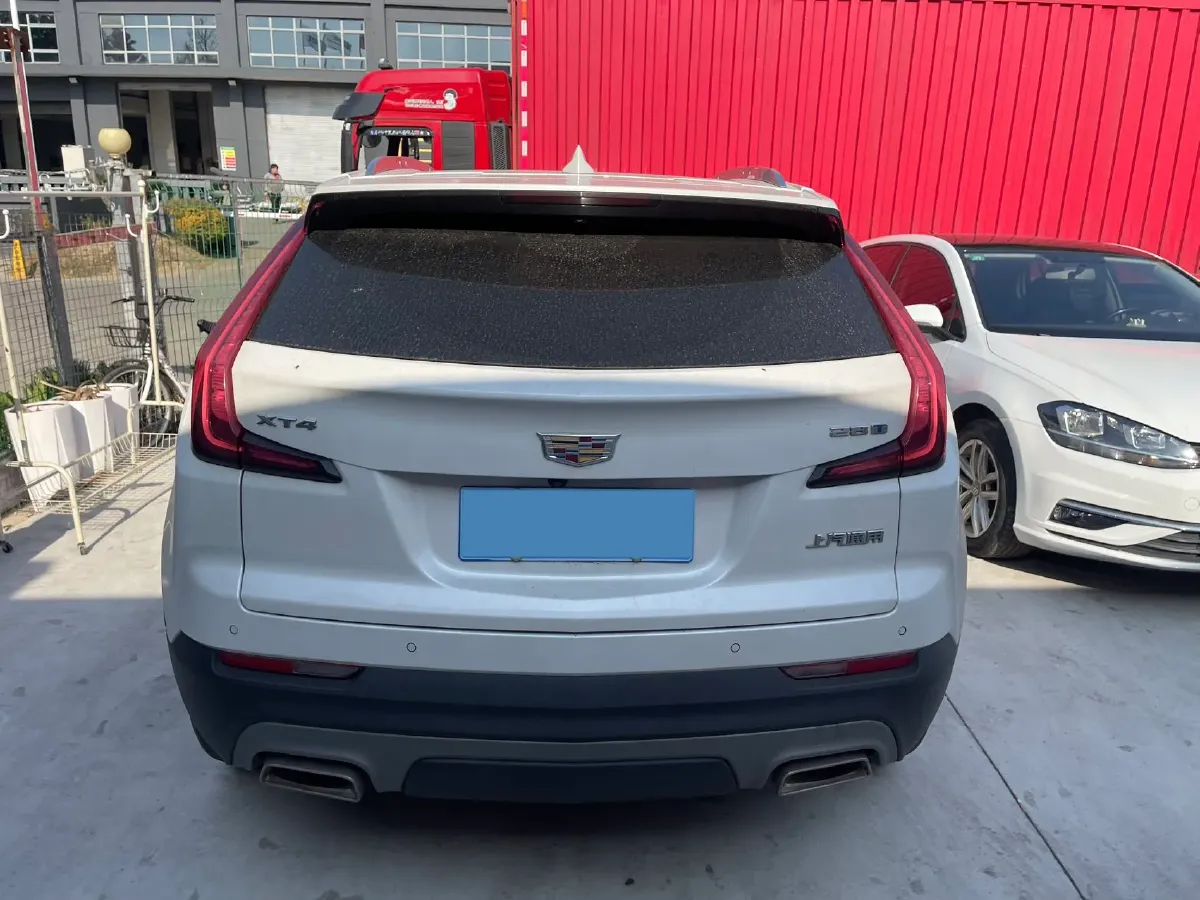2022 Cadillac XT4 2.0T 237HP L4 9AT,autocango,china used car exporter,china ev exporter,chinese used car exporter,chinese used ev exporter