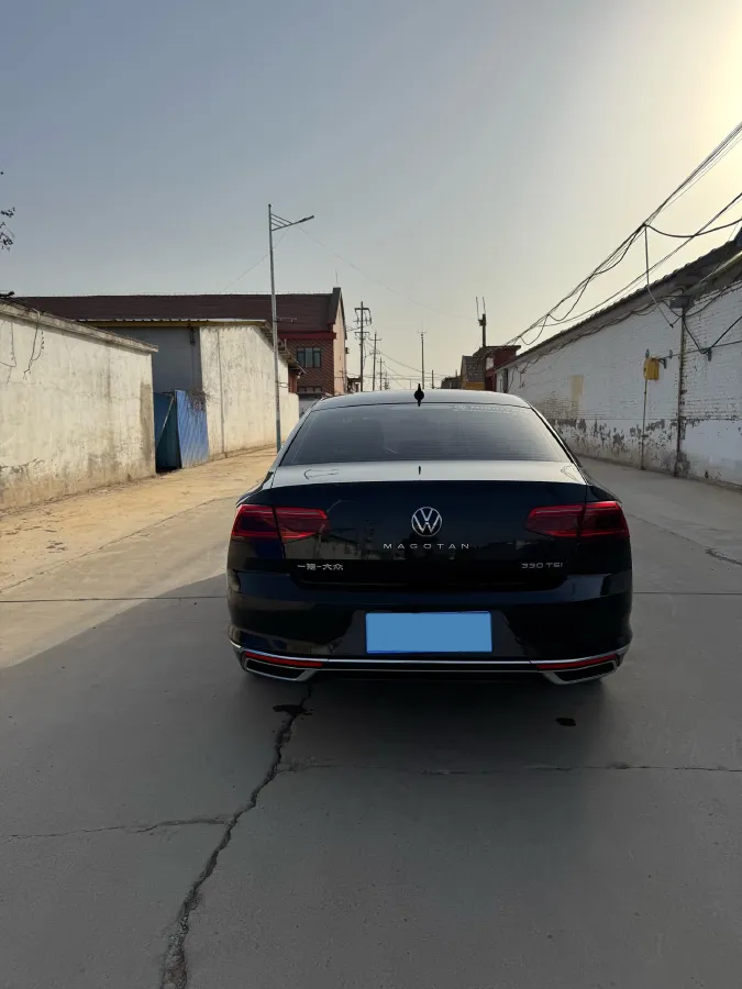 2020 Volkswagen Magotan 2.0T 186HP L4 7DCT,autocango,china used car exporter,china ev exporter,chinese used car exporter,chinese used ev exporter