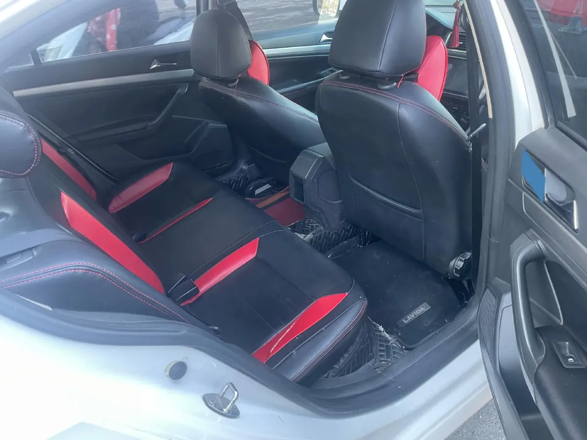 2017 Buick Excelle 1.5L 114HP L4 5MT,autocango,china used car exporter,china ev exporter,chinese used car exporter,chinese used ev exporter