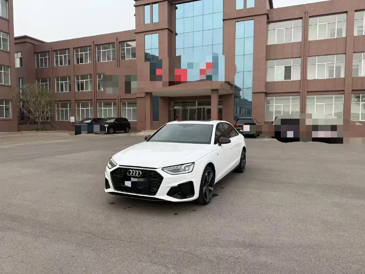 2024 Audi A4L 2.0T 190HP L4 7DCT