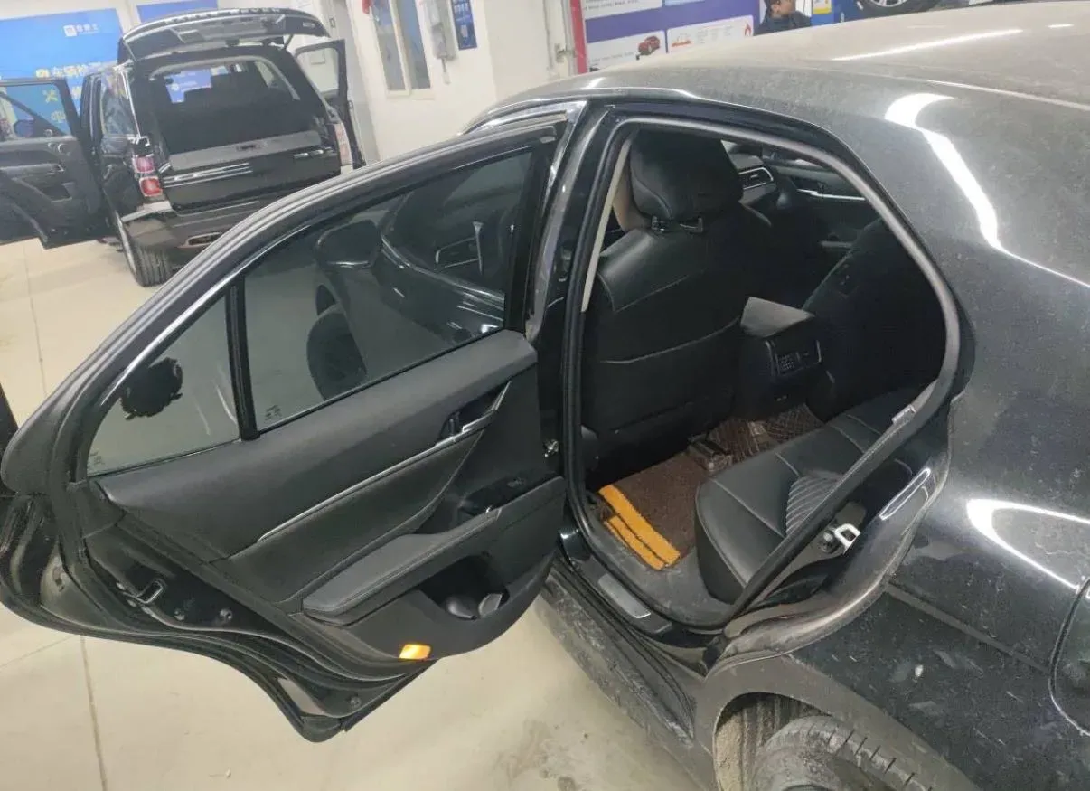 2022 Toyota Camry 2.5L 209HP L4 8AT,autocango,china used car exporter,china ev exporter,chinese used car exporter,chinese used ev exporter