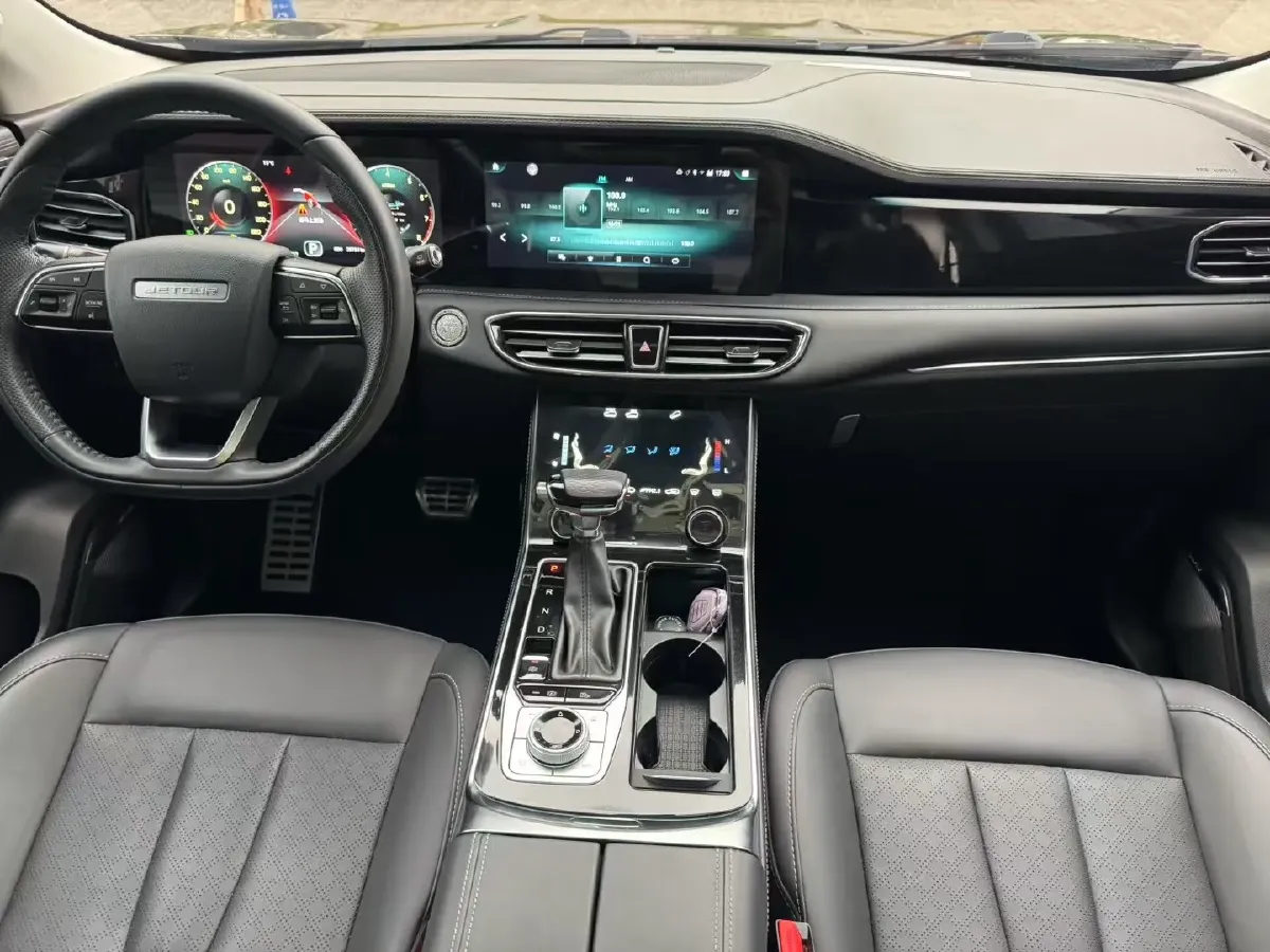 2021 Jetour X90 1.6T 197HP L4 7DCT,autocango,china used car exporter,china ev exporter,chinese used car exporter,chinese used ev exporter