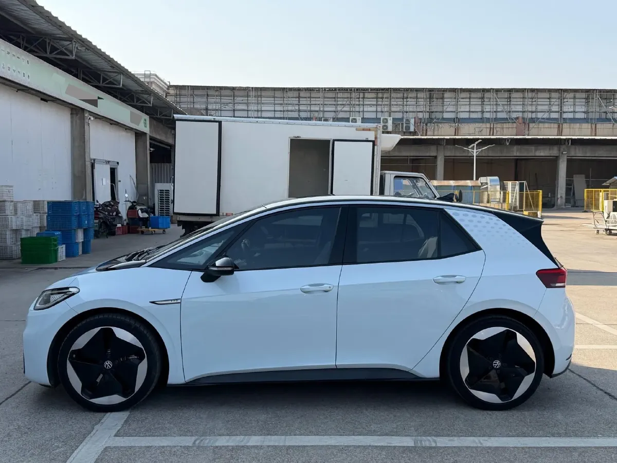2022 Volkswagen ID.3 BEV 57.3KWH,autocango,china used car exporter,china ev exporter,chinese used car exporter,chinese used ev exporter