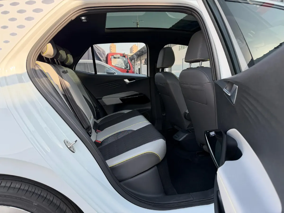 2022 Volkswagen ID.3 BEV 57.3KWH,autocango,china used car exporter,china ev exporter,chinese used car exporter,chinese used ev exporter