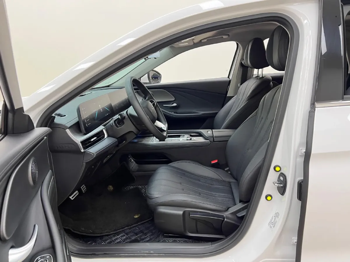 2024 Fulwin FulwinA8 1.5T 156HP L4 1DHT PHEV 18.3KWH,autocango,china used car exporter,china ev exporter,chinese used car exporter,chinese used ev exporter