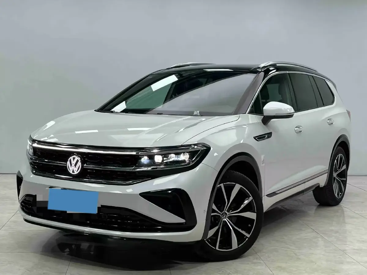 2023 Volkswagen Talagon 2.0T 220HP L4 7DCT