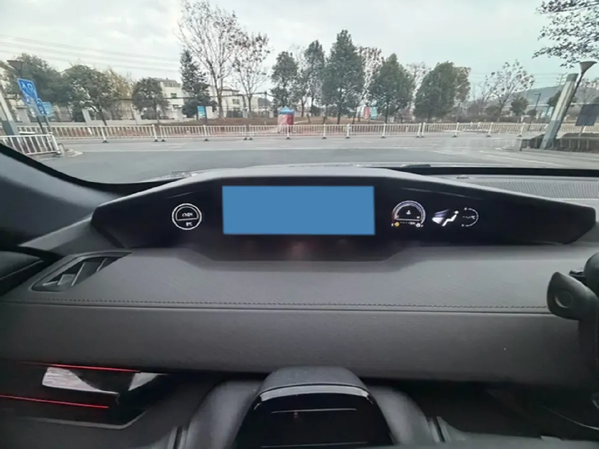 2024 ChangAn UNI-V 1.5T 188HP L4 7DCT,autocango,china used car exporter,china ev exporter,chinese used car exporter,chinese used ev exporter