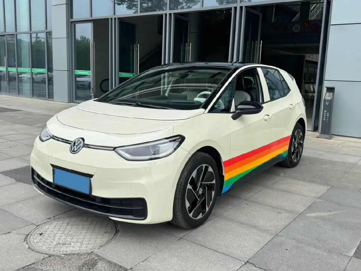 2025 Volkswagen ID.3 BEV 52.8KWH