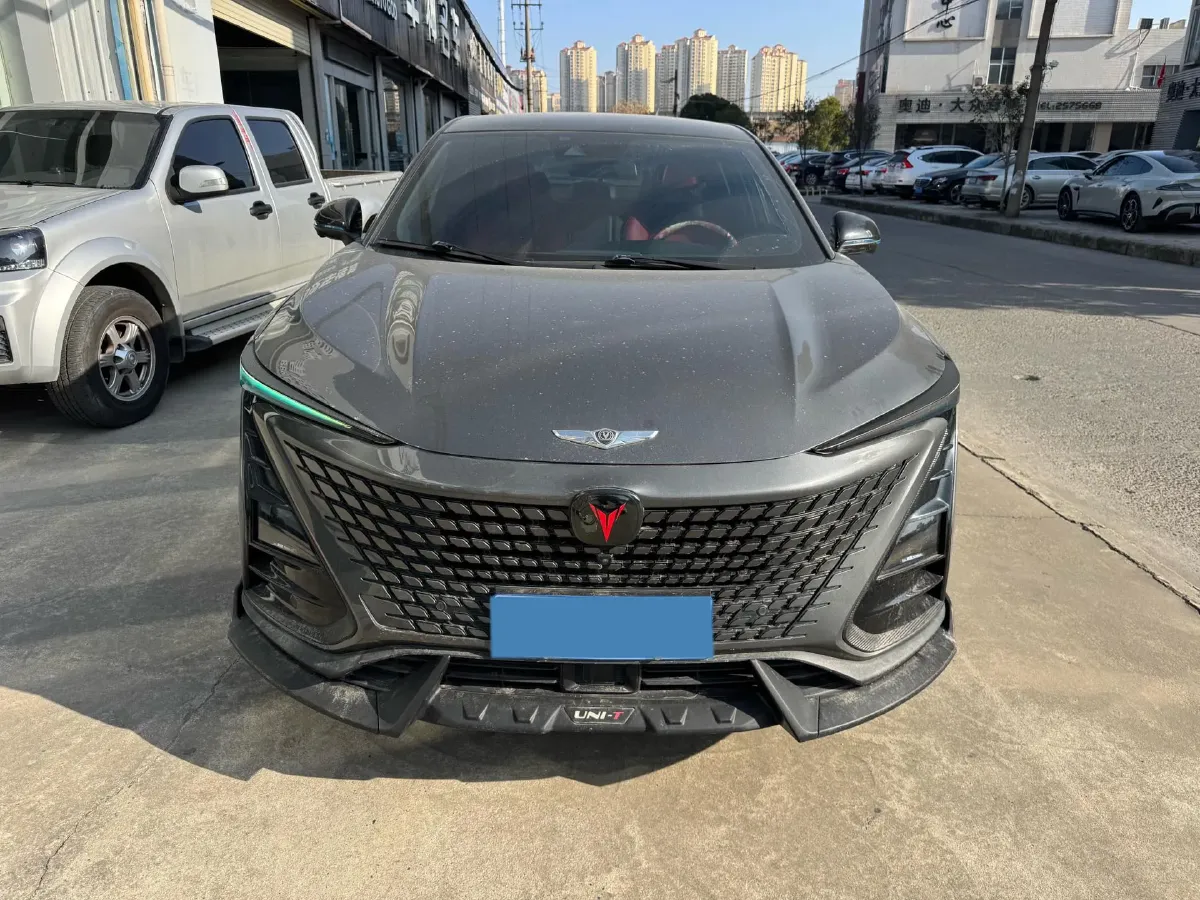 2020 ChangAn UNI-T 1.5T 180HP L4 7DCT,autocango,china used car exporter,china ev exporter,chinese used car exporter,chinese used ev exporter