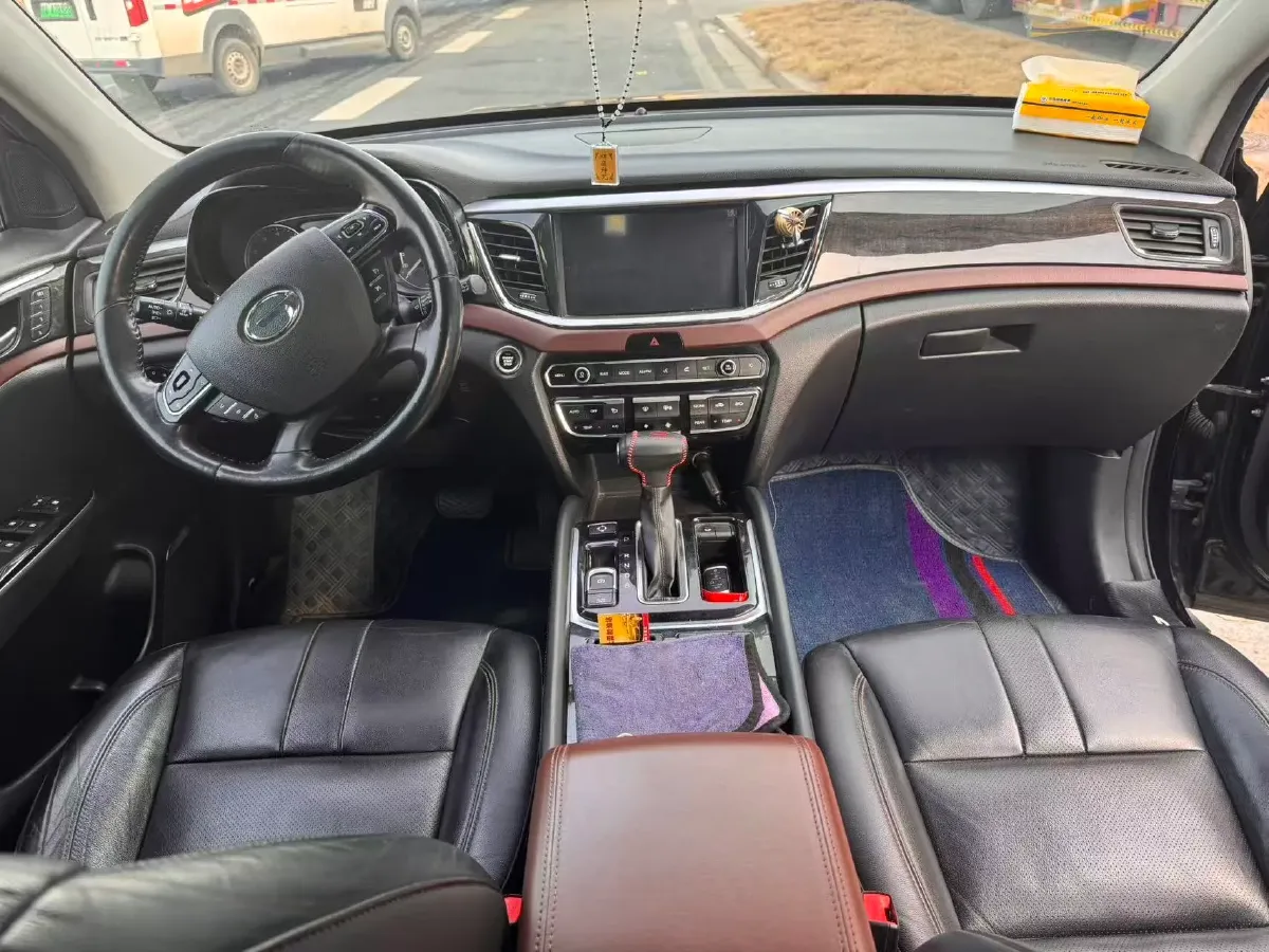 2017 GAC Trumpchi GS8 2.0T 201HP L4 6AT,autocango,china used car exporter,china ev exporter,chinese used car exporter,chinese used ev exporter