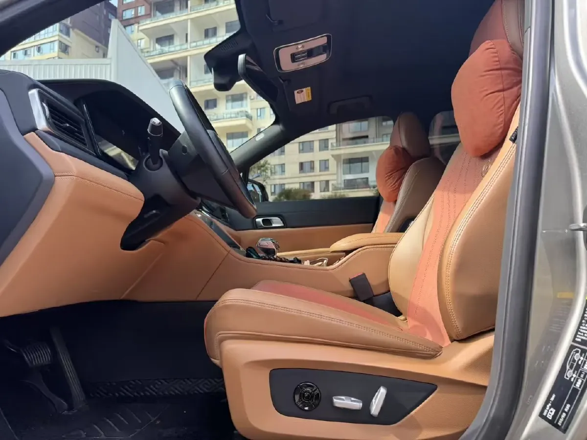 2020 Li ONE Range Extended 131HP REEV 40.5KWH,autocango,china used car exporter,china ev exporter,chinese used car exporter,chinese used ev exporter