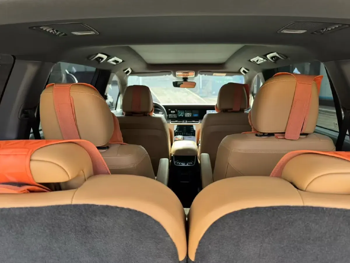 2020 Li ONE Range Extended 131HP REEV 40.5KWH,autocango,china used car exporter,china ev exporter,chinese used car exporter,chinese used ev exporter