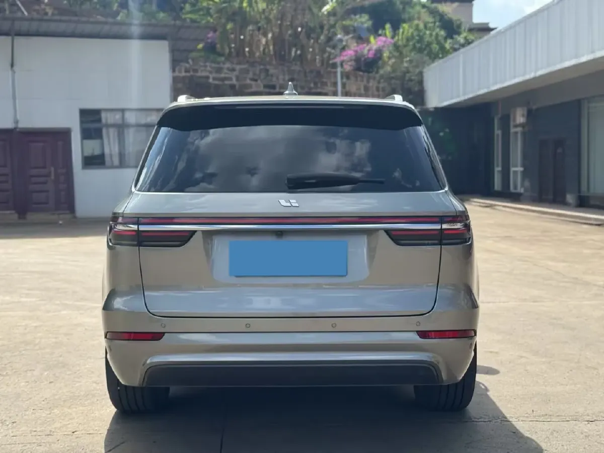 2020 Li ONE Range Extended 131HP REEV 40.5KWH,autocango,china used car exporter,china ev exporter,chinese used car exporter,chinese used ev exporter