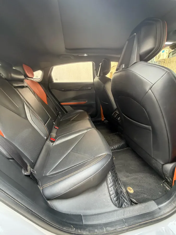 2022 ChangAn UNI-V 1.5T 188HP L4 7DCT,autocango,china used car exporter,china ev exporter,chinese used car exporter,chinese used ev exporter