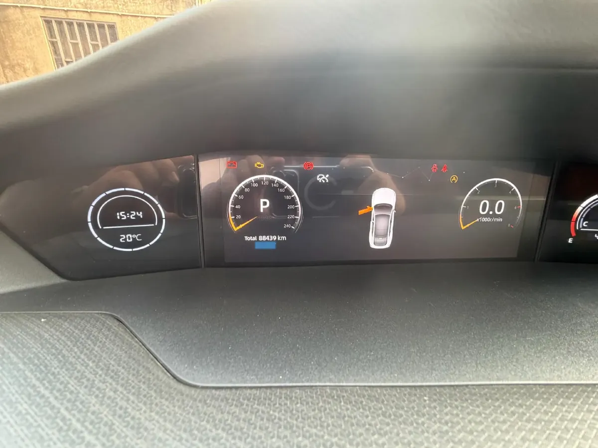 2022 ChangAn UNI-V 1.5T 188HP L4 7DCT,autocango,china used car exporter,china ev exporter,chinese used car exporter,chinese used ev exporter