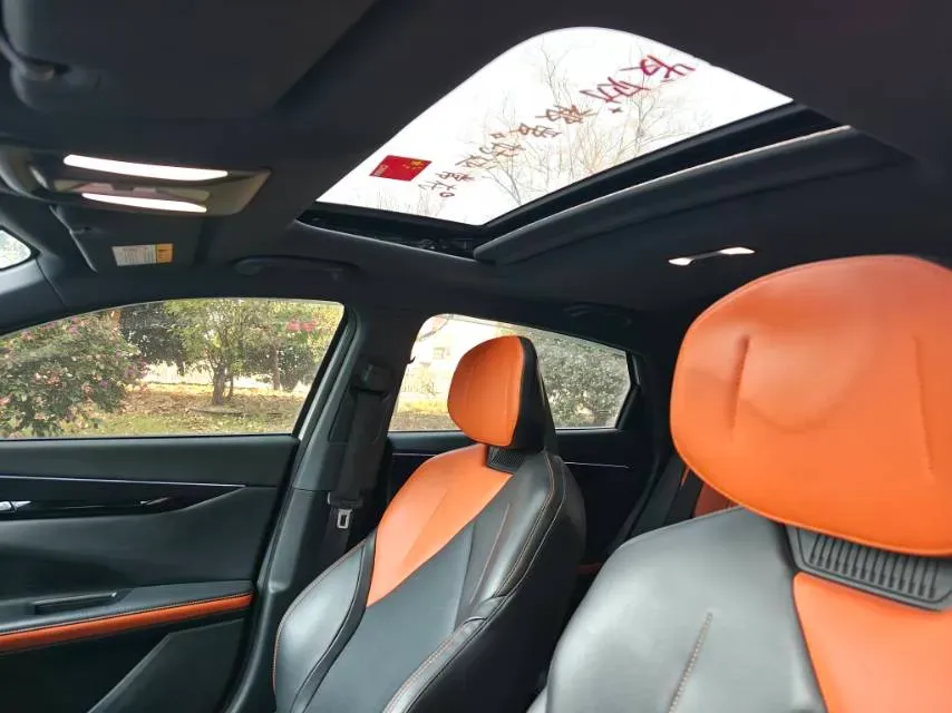 2023 ChangAn UNI-V iDD 1.5T 170HP L4 6TCT PHEV 18.4KWH,autocango,china used car exporter,china ev exporter,chinese used car exporter,chinese used ev exporter