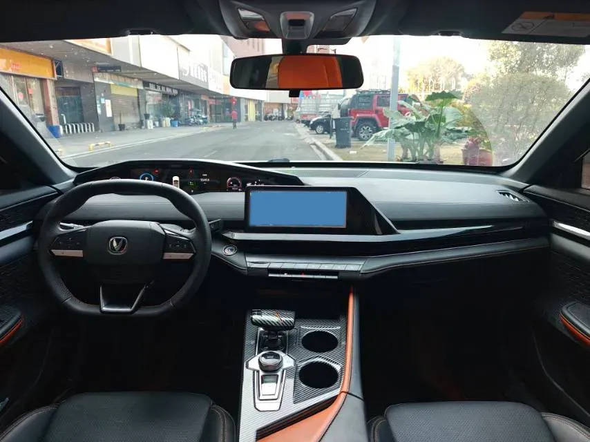 2023 ChangAn UNI-V iDD 1.5T 170HP L4 6TCT PHEV 18.4KWH,autocango,china used car exporter,china ev exporter,chinese used car exporter,chinese used ev exporter