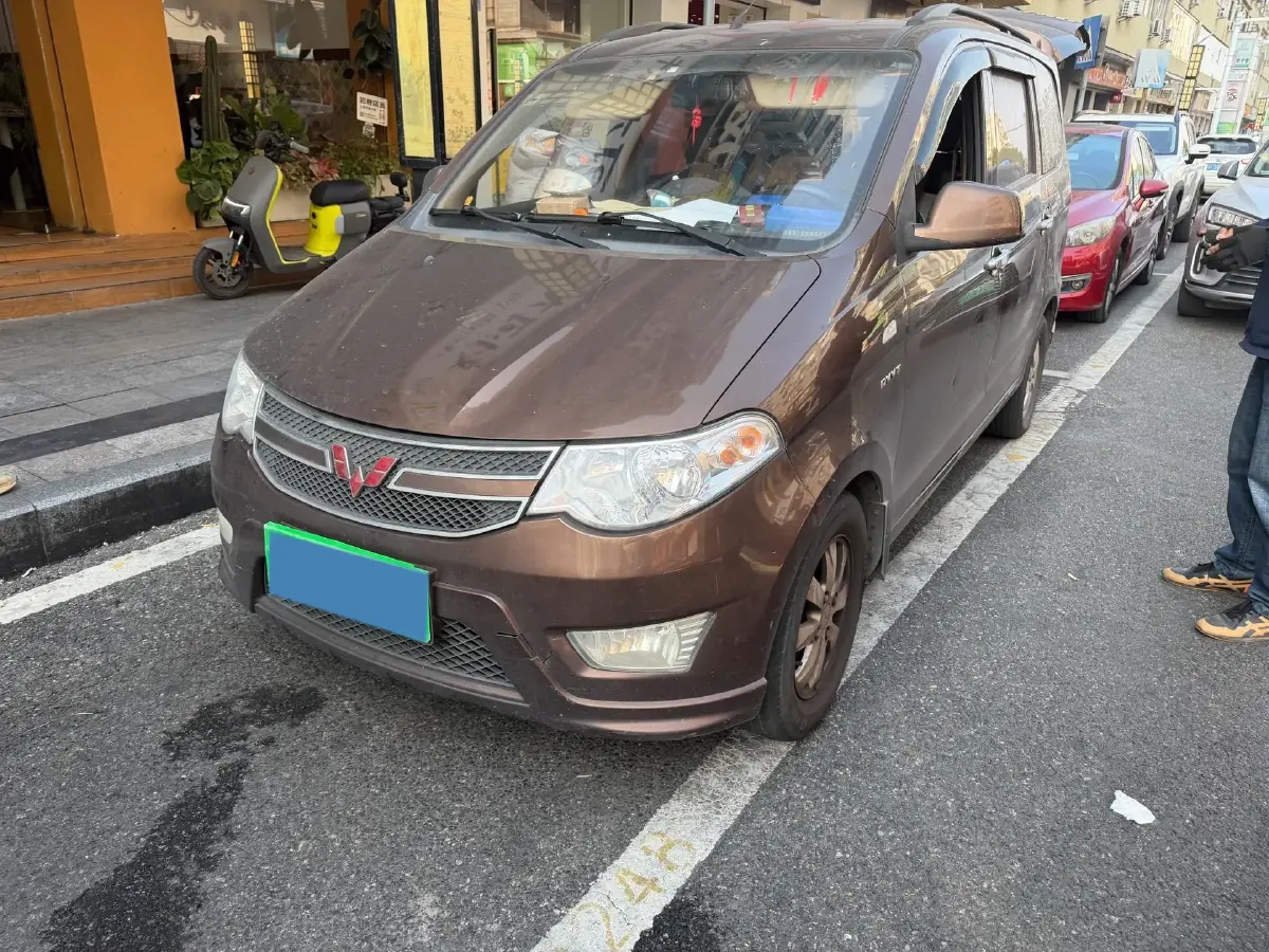 2016 WuLing HongGuang 1.5L 112HP L4 5MT