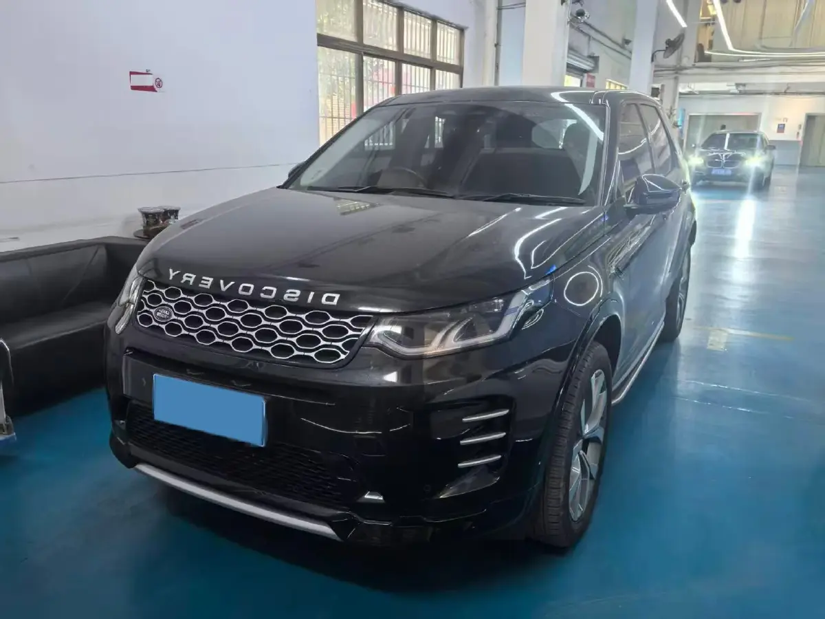 2025 Land Rover Discovery Sport 2.0T 249HP L4 9AT