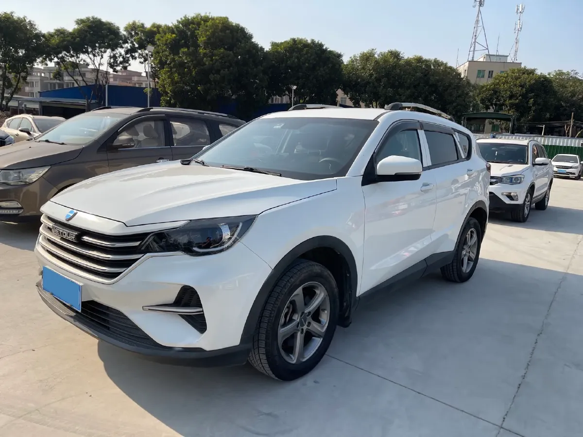 2020 Jetour X70M 1.5T 156HP L4 6MT,autocango,china used car exporter,china ev exporter,chinese used car exporter,chinese used ev exporter
