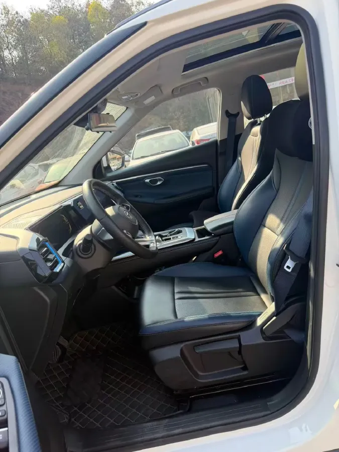 2023 GAC Trumpchi GS3 1.5T 177HP L4 7DCT,autocango,china used car exporter,china ev exporter,chinese used car exporter,chinese used ev exporter