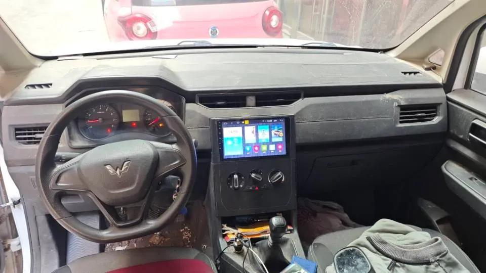 2020 WuLing HongGuang Plus 1.5L 99HP L4 6MT,autocango,china used car exporter,china ev exporter,chinese used car exporter,chinese used ev exporter