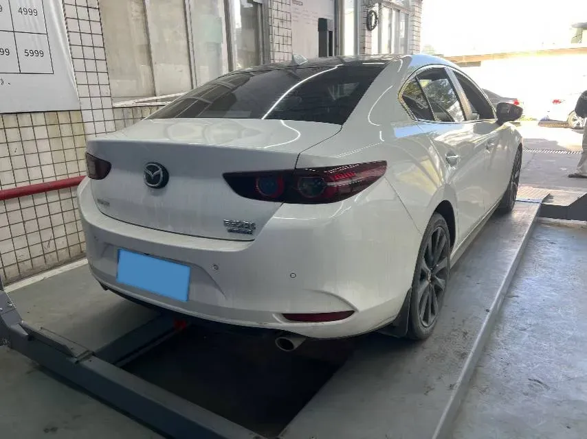 2021 Mazda 3 Axela 2.0L 158HP L4 6AT,autocango,china used car exporter,china ev exporter,chinese used car exporter,chinese used ev exporter