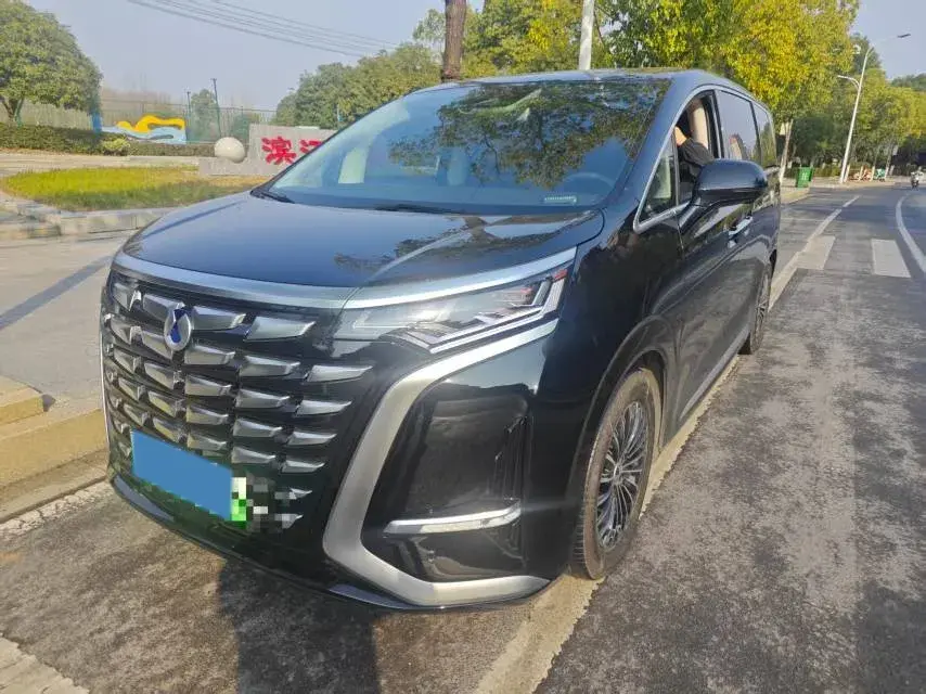 2024 Denza D9 1.5T 139HP L4 E-CVT PHEV 40KWH