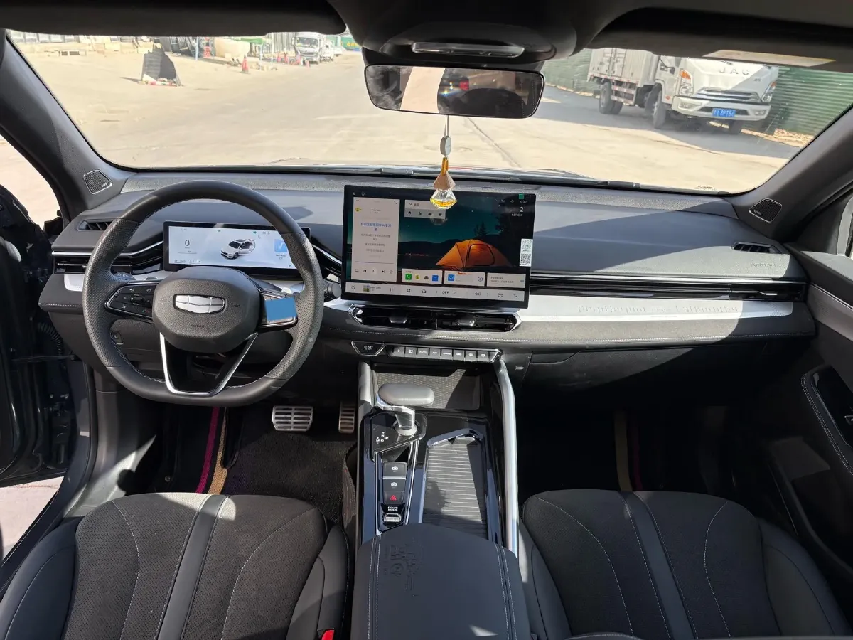 2025 Geely Preface 2.0T 238HP L4 8AT,autocango,china used car exporter,china ev exporter,chinese used car exporter,chinese used ev exporter