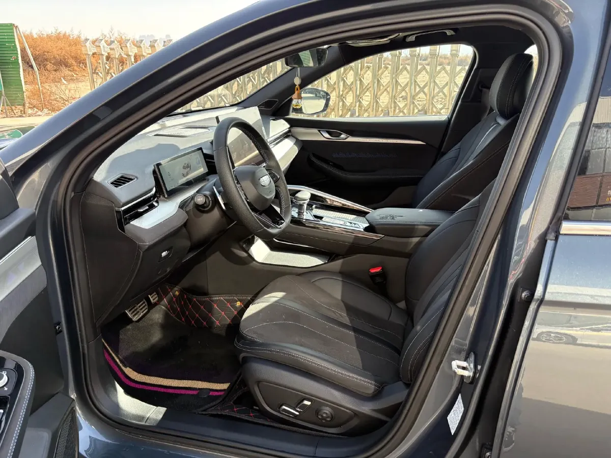 2025 Geely Preface 2.0T 238HP L4 8AT,autocango,china used car exporter,china ev exporter,chinese used car exporter,chinese used ev exporter